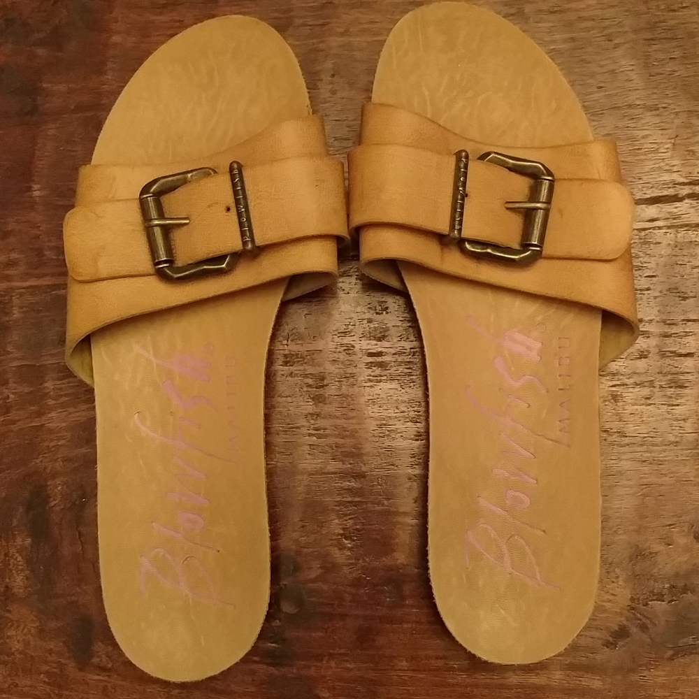 Blowfish sandles